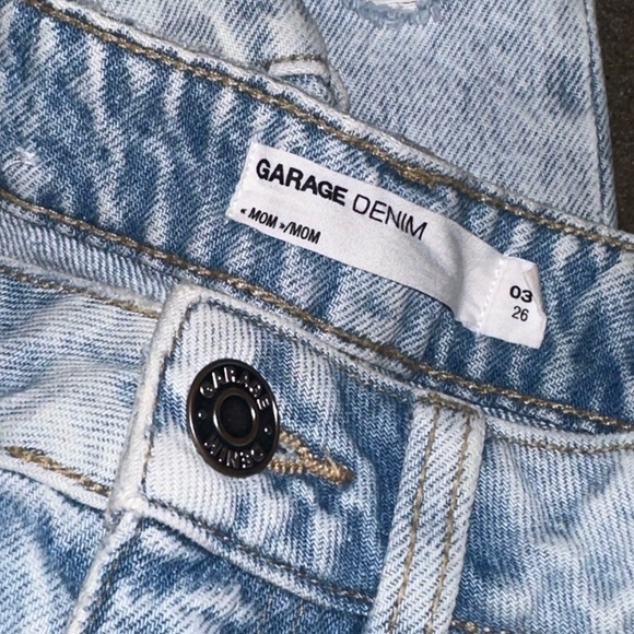 Garage Denim Mom Jeans - Picture 4 of 4